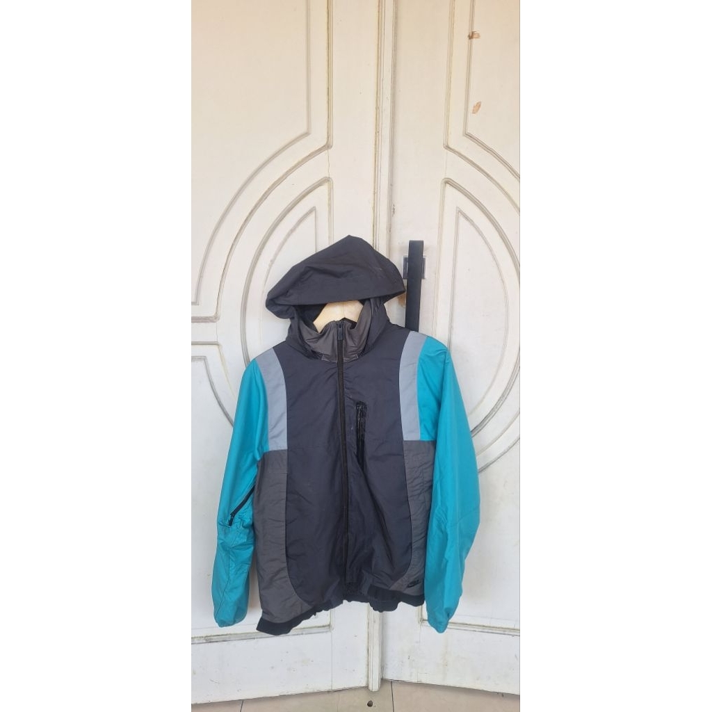 outdoor brand Nike