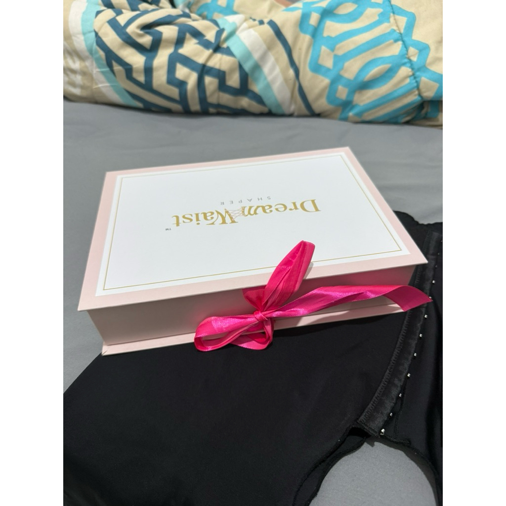 Preloved thigh shaper