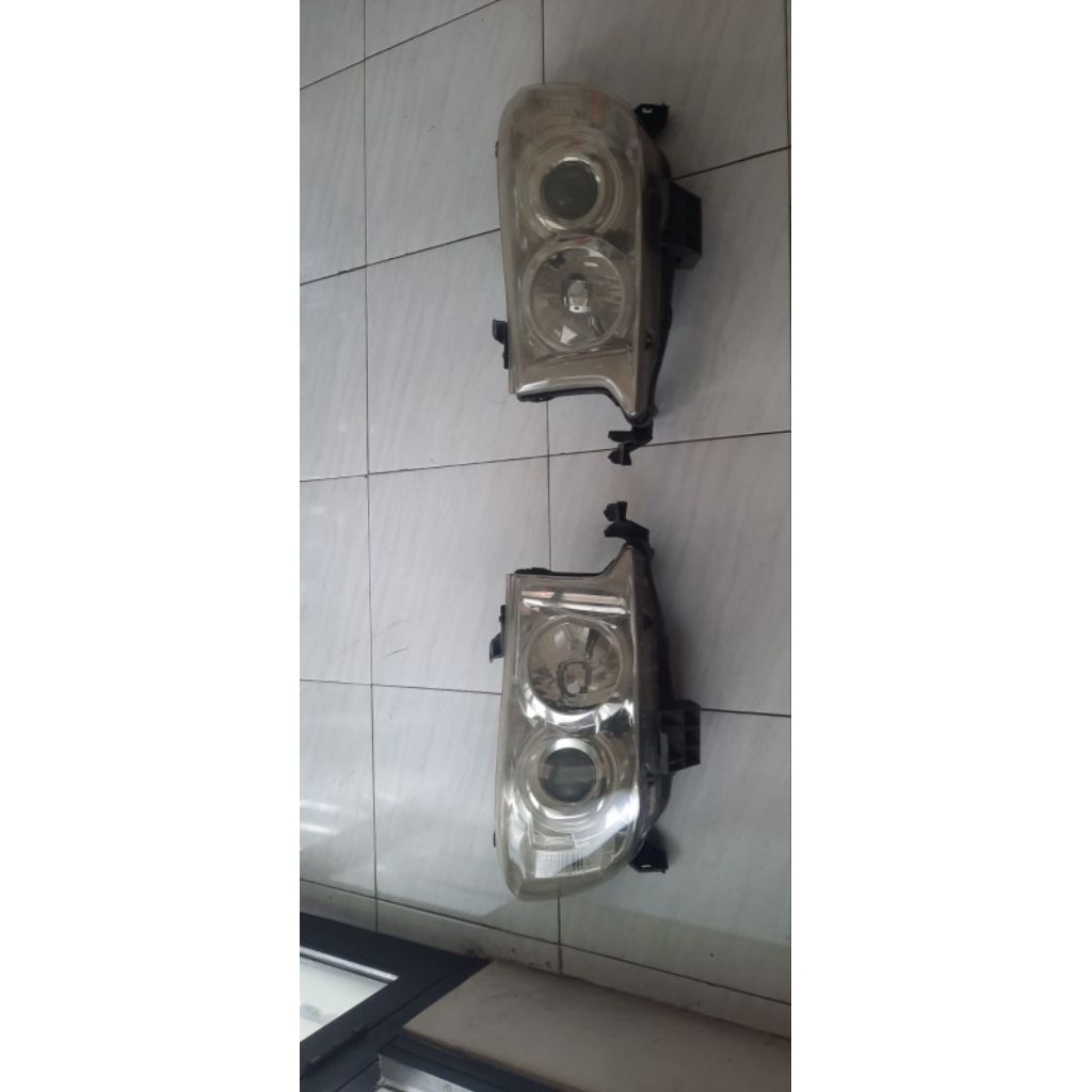 Lampu fortuner 2010