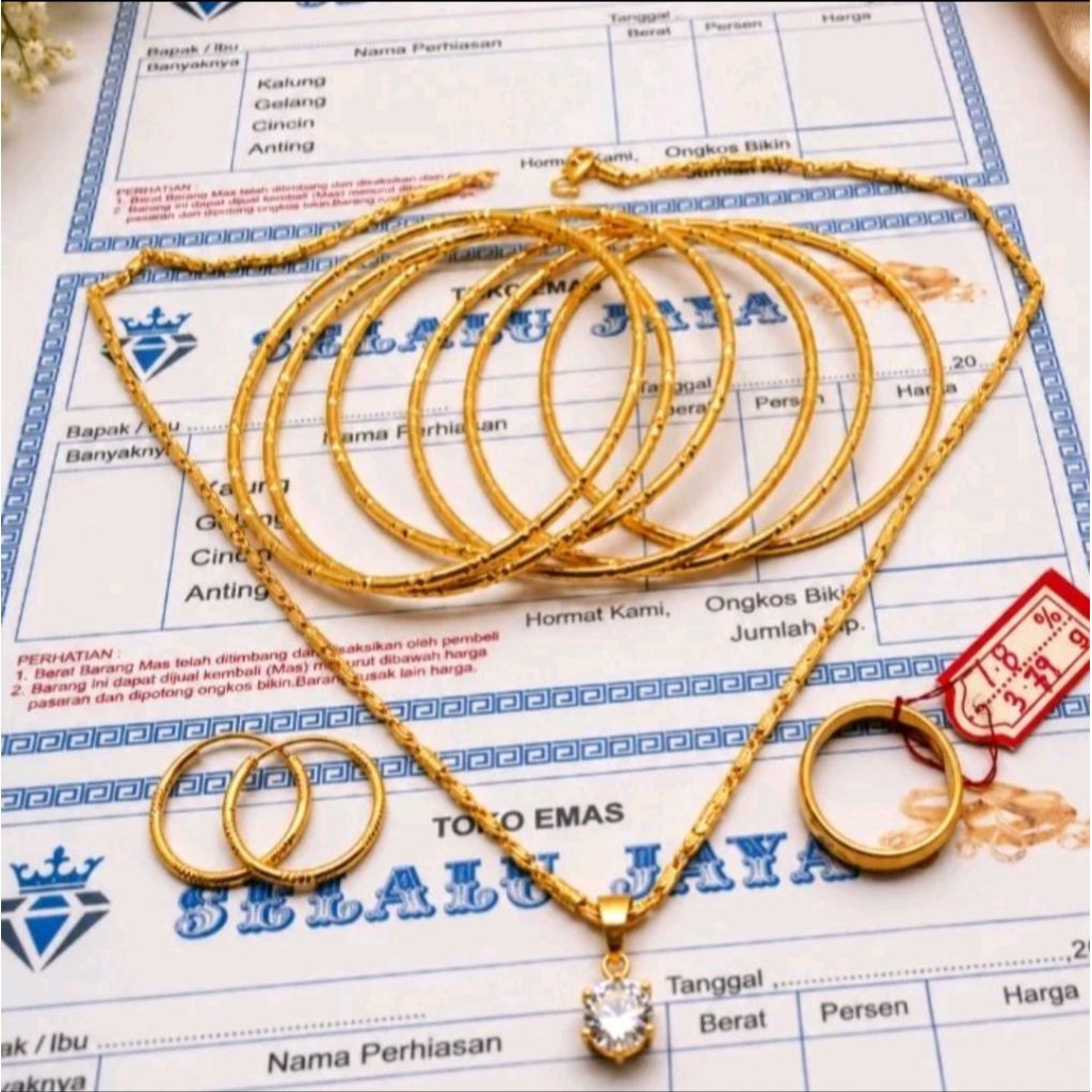 set perhiasan gelang keroncong berlapis emas muda dapat surat