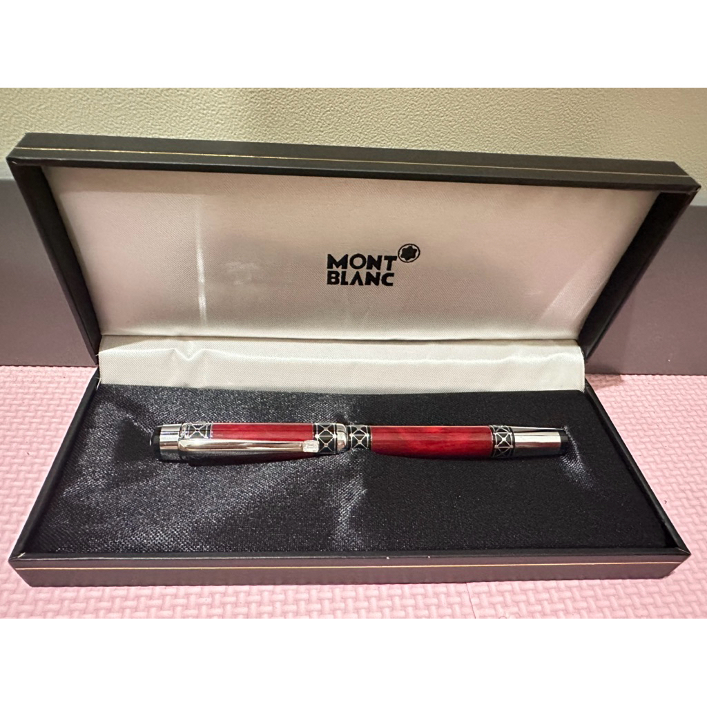 Ballpoint Pena Montblanc Merah