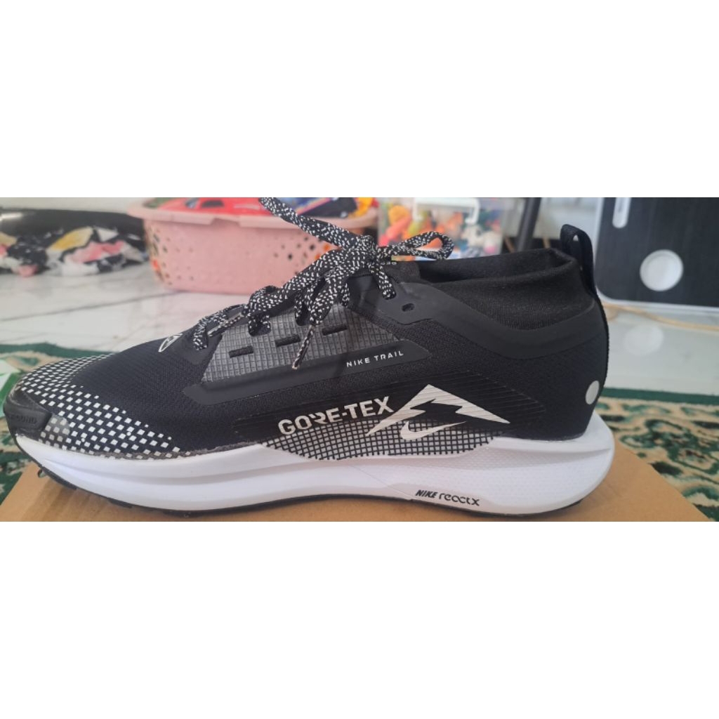 Sepatu Nike Pegasus Trail 5 GTX