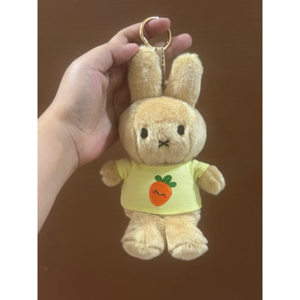 Boneka Gantungan Kunci Karakter Kelinci Seperti Miffy size 20cm / Boneka Gantungan Kunci Kelinci Luc