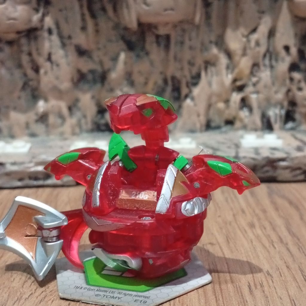 Bakugan Knight Percival Translucent