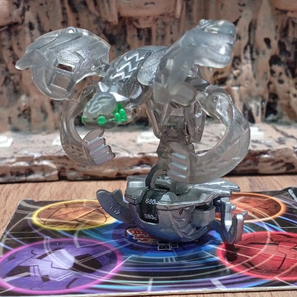 Bakugan Razenoid Translucent