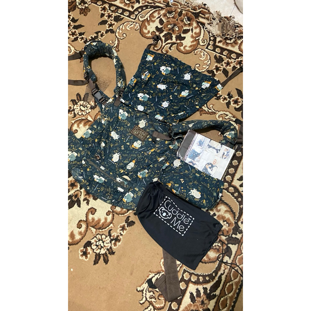 Preloved gendongan Cuddle Me Ultimo free booties