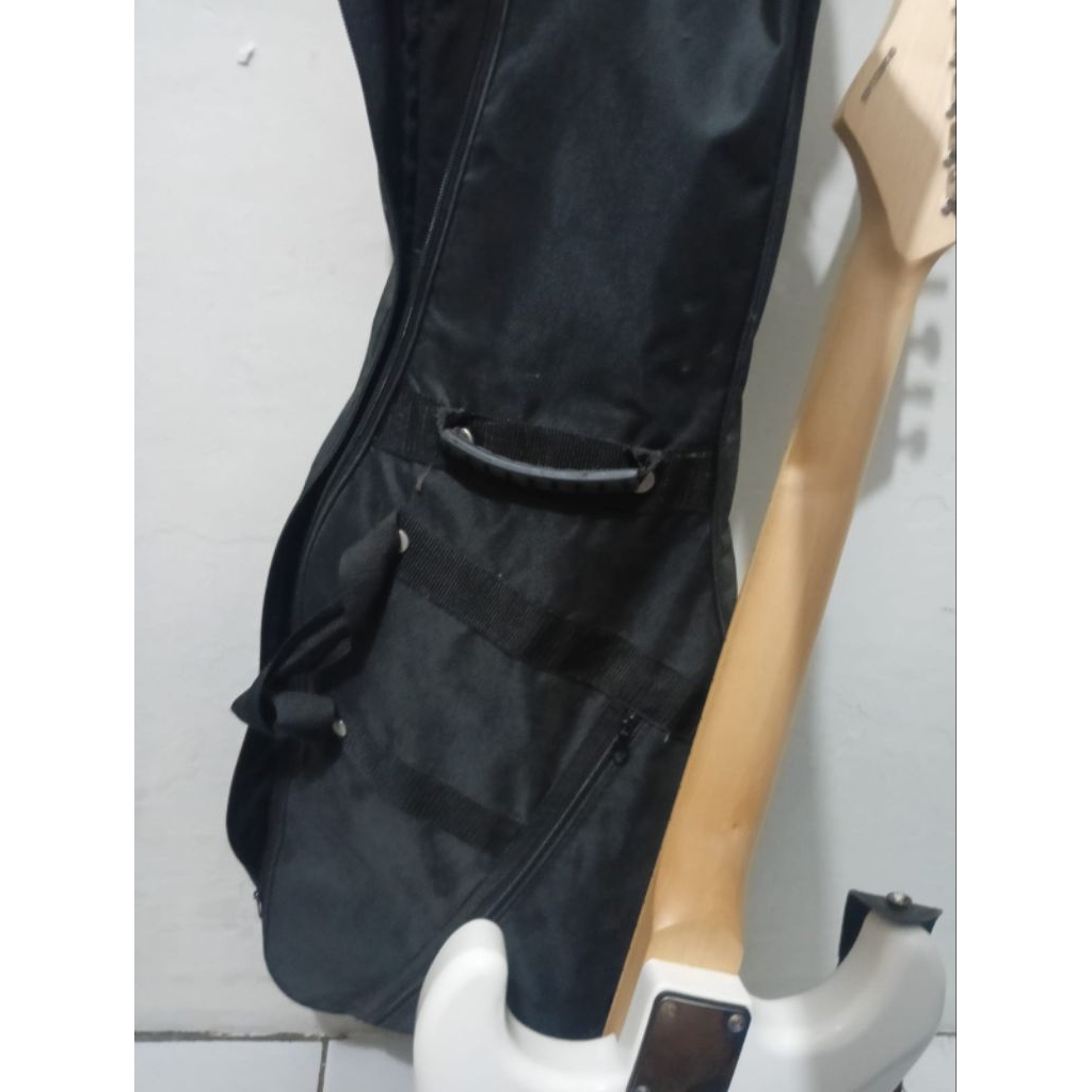 gitar listrik ori brand kowe siap main