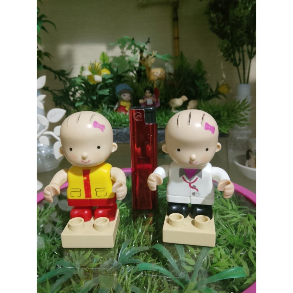 action figure duplo bekas baik