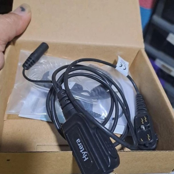 HANDSFREE HT HYTERA PD988 HEADSET HYTERA PD788 EARSET WALKIE TALKIE HYTERA PD988 BARU