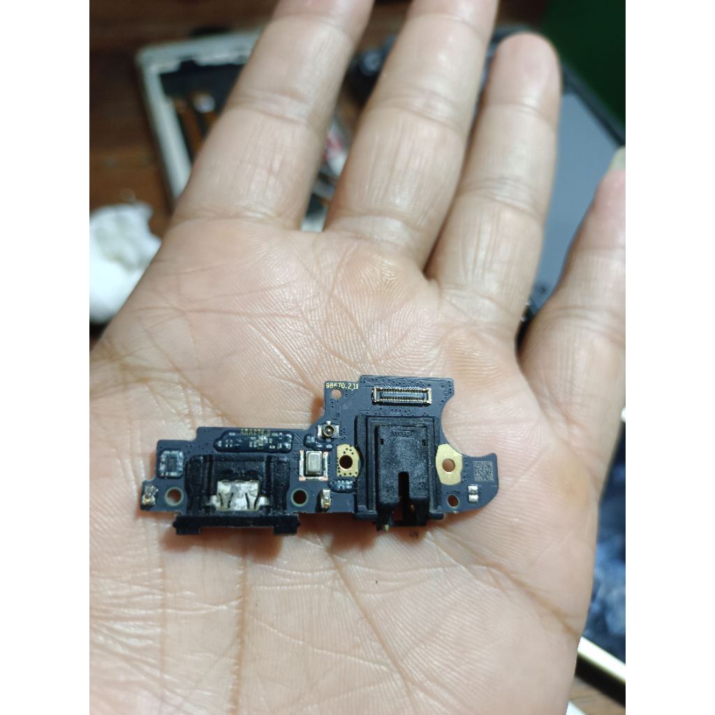 Hp Realme C3 - Board/ pcb/ papan Ces + mic Bekas ori Normal