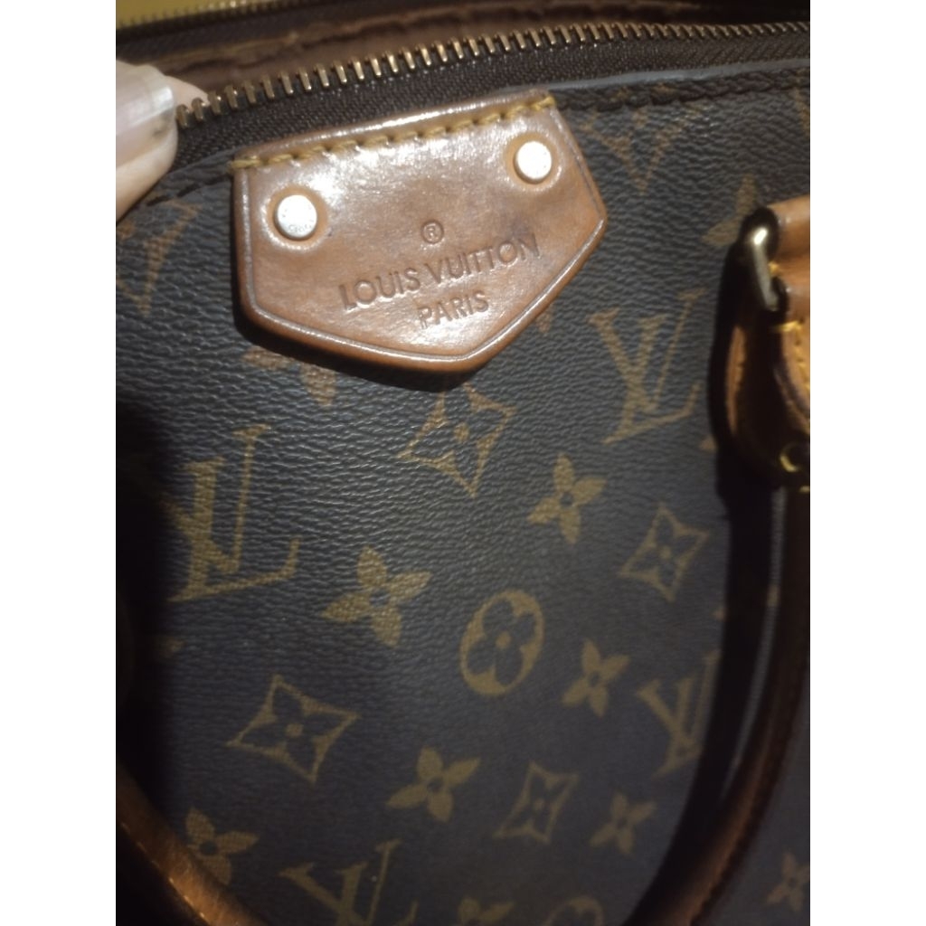 Louis Vuitton bag preloved