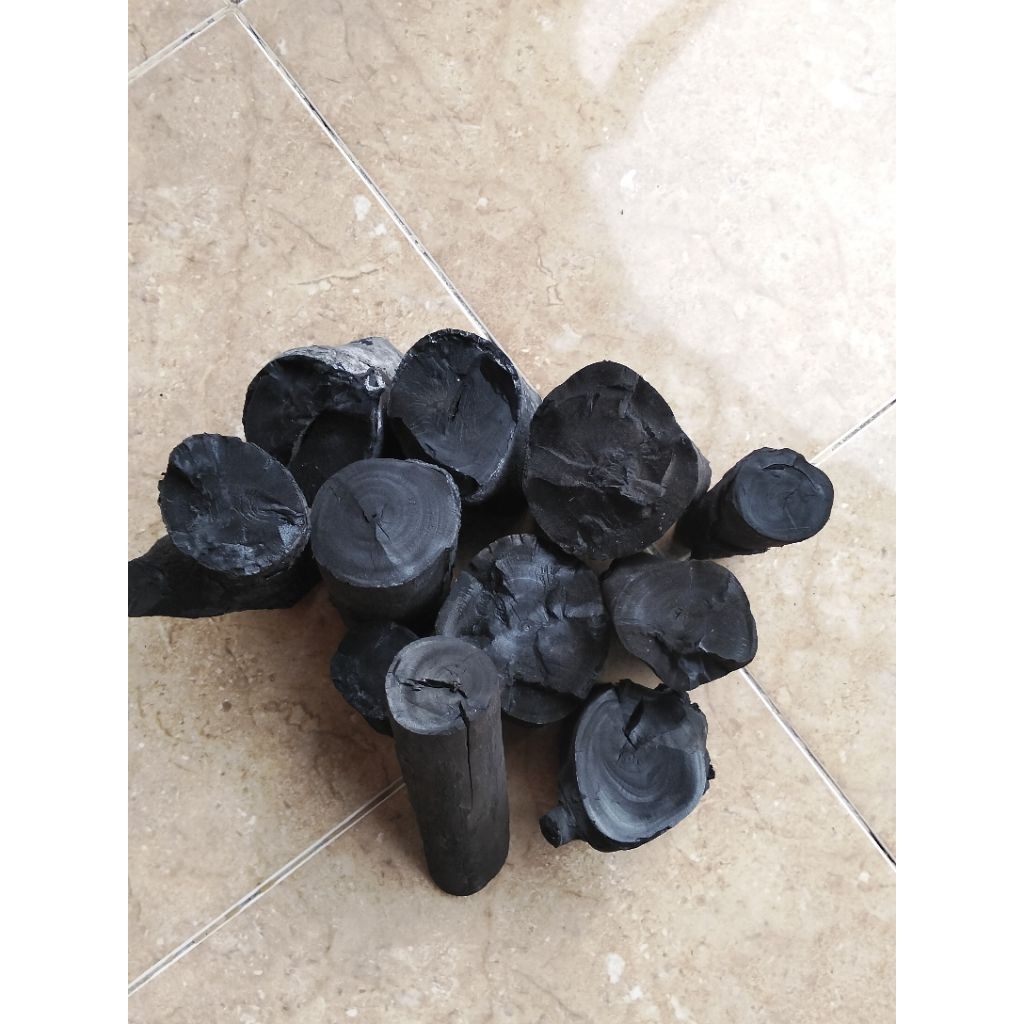 Arang kayu keras