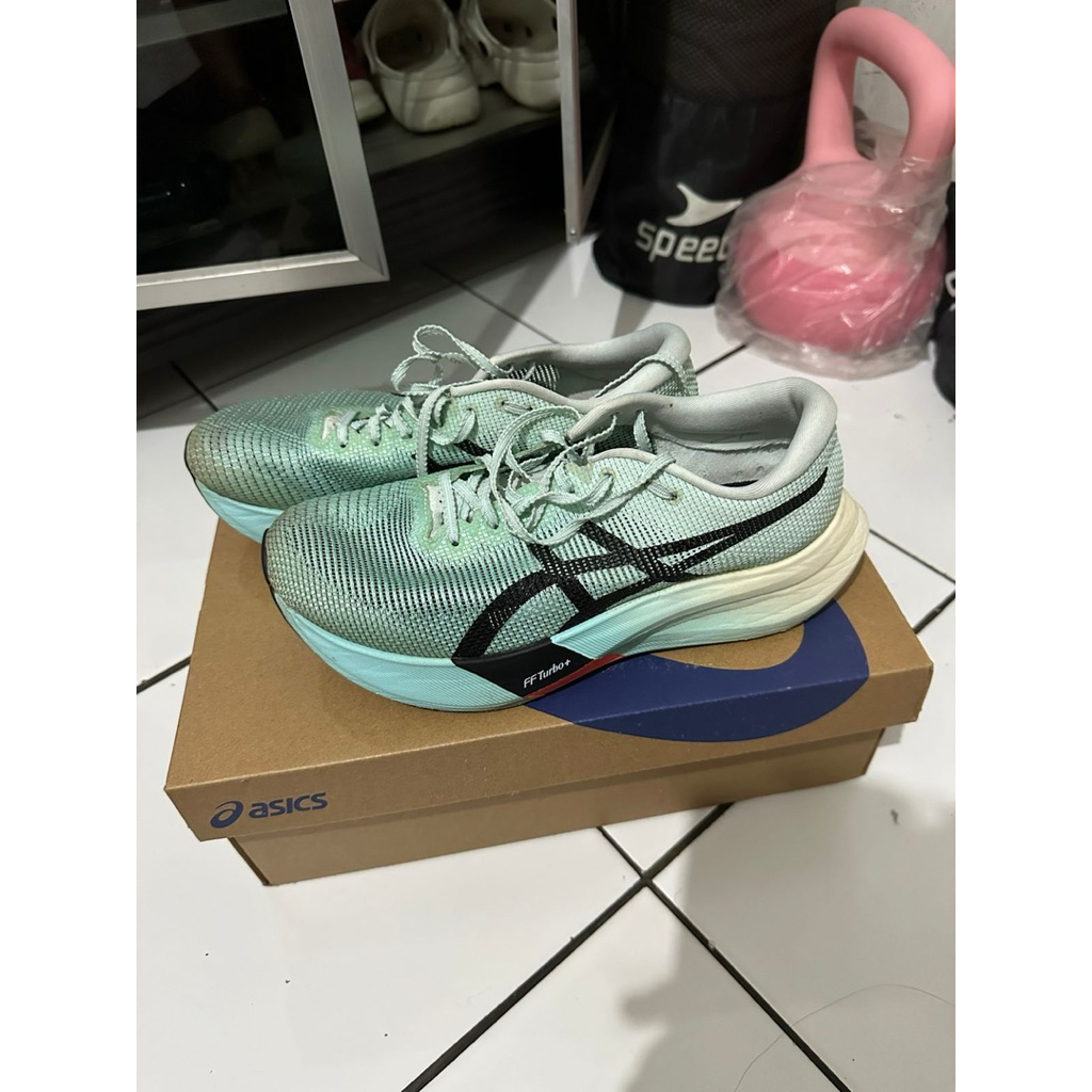 sepatu asics metaspeed edge