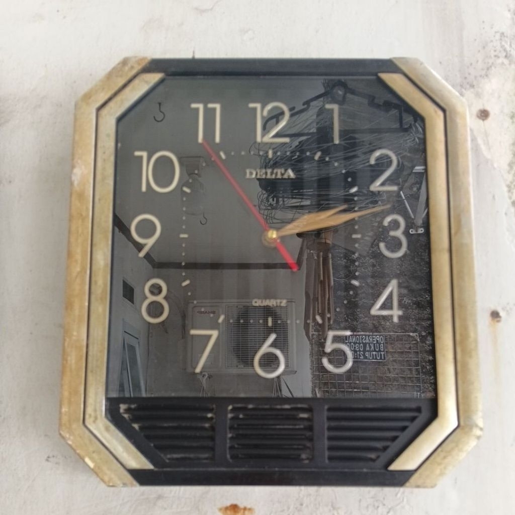 JAM DINDING DELTA QUARTZ