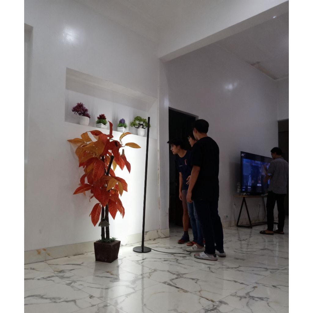 Lampu sudut ruangan tamu