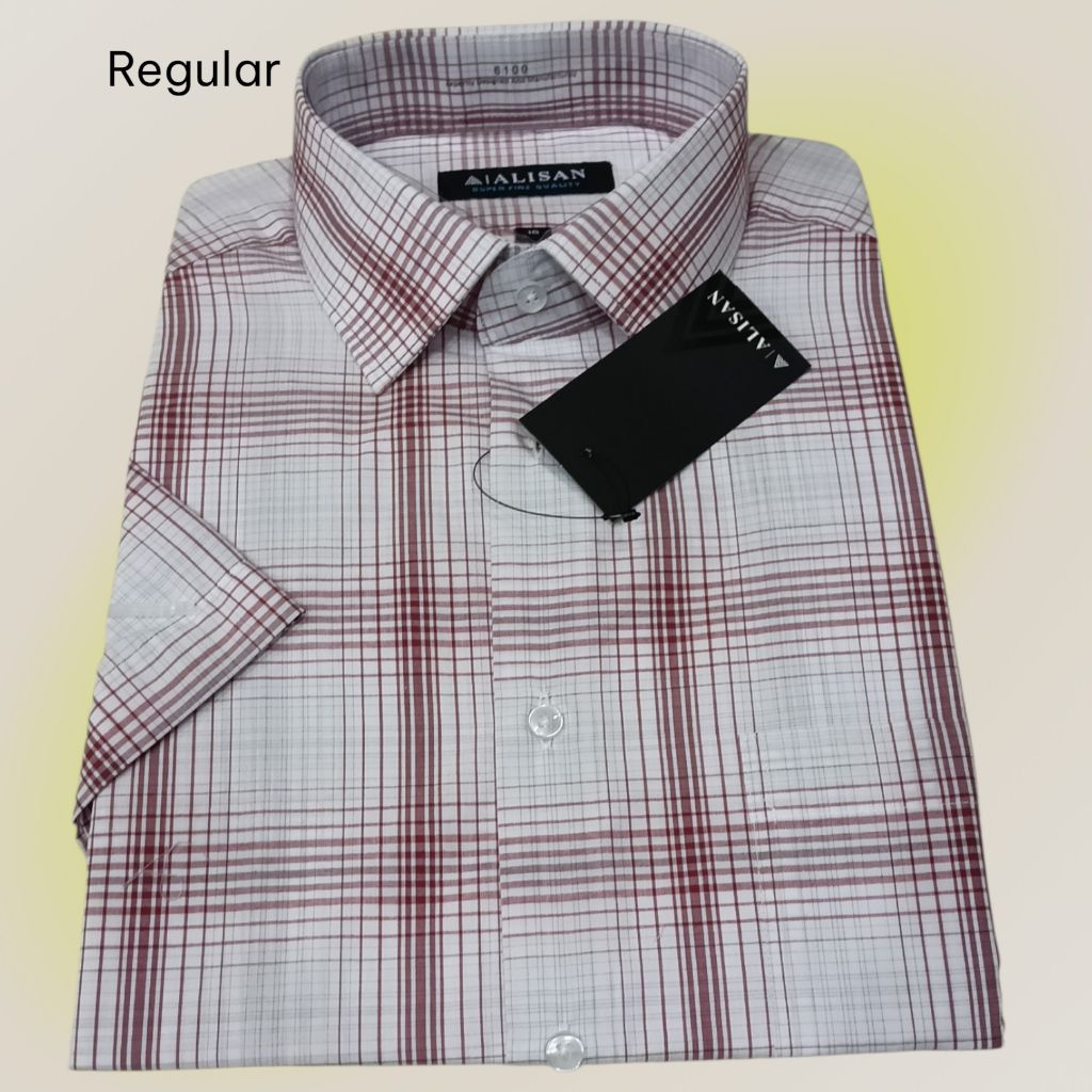 Alisan pendek motif slimfit