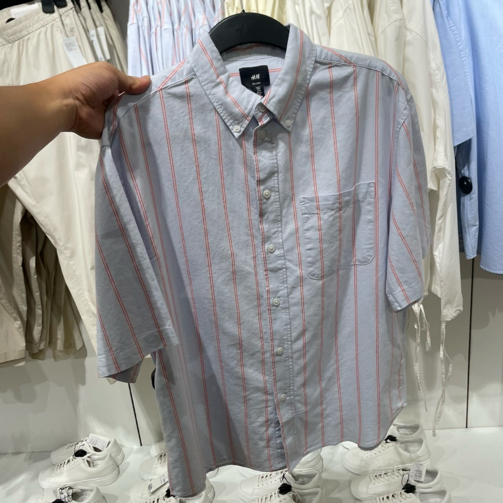 Kemeja H&M Man relaxed garis blue