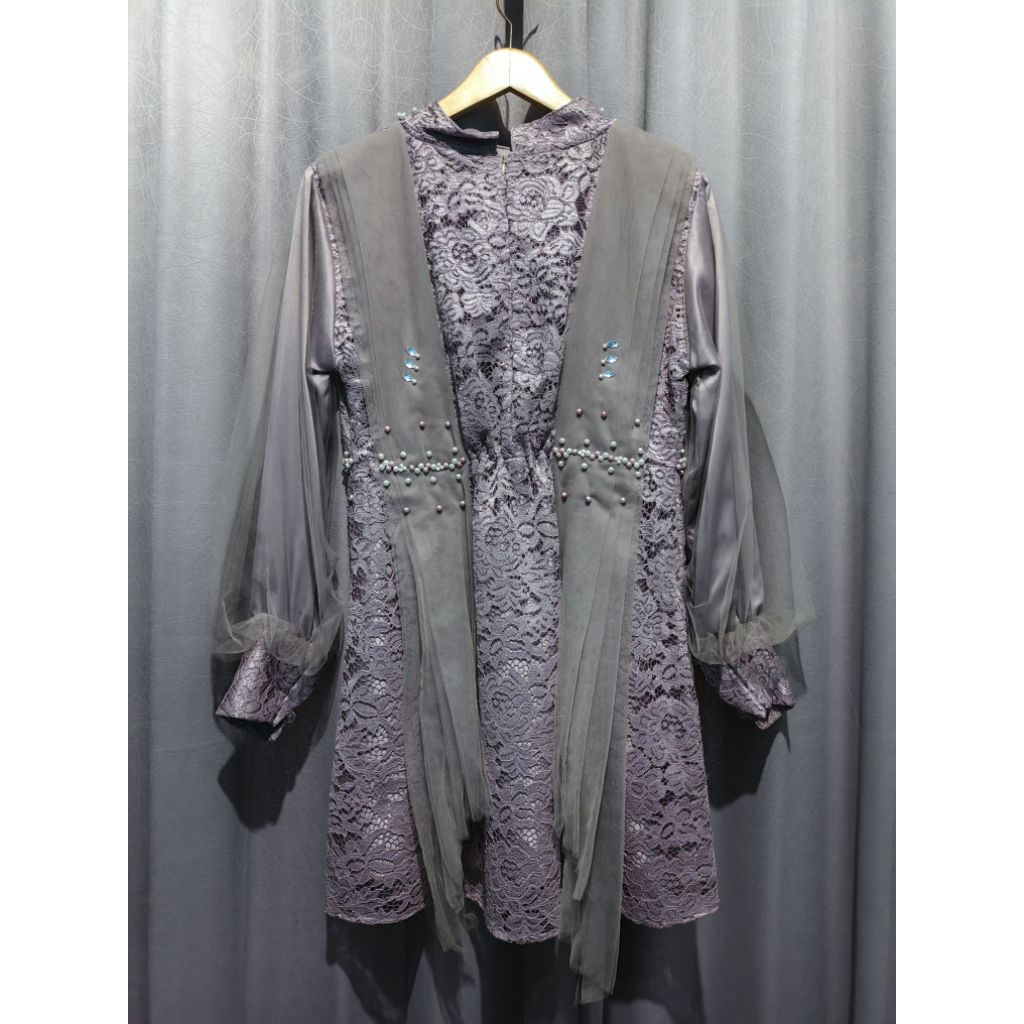 Kebaya Wisuda Lamaran bridesmaid modern Mauve Ungu Taro Brukat Payet (pre-loved)