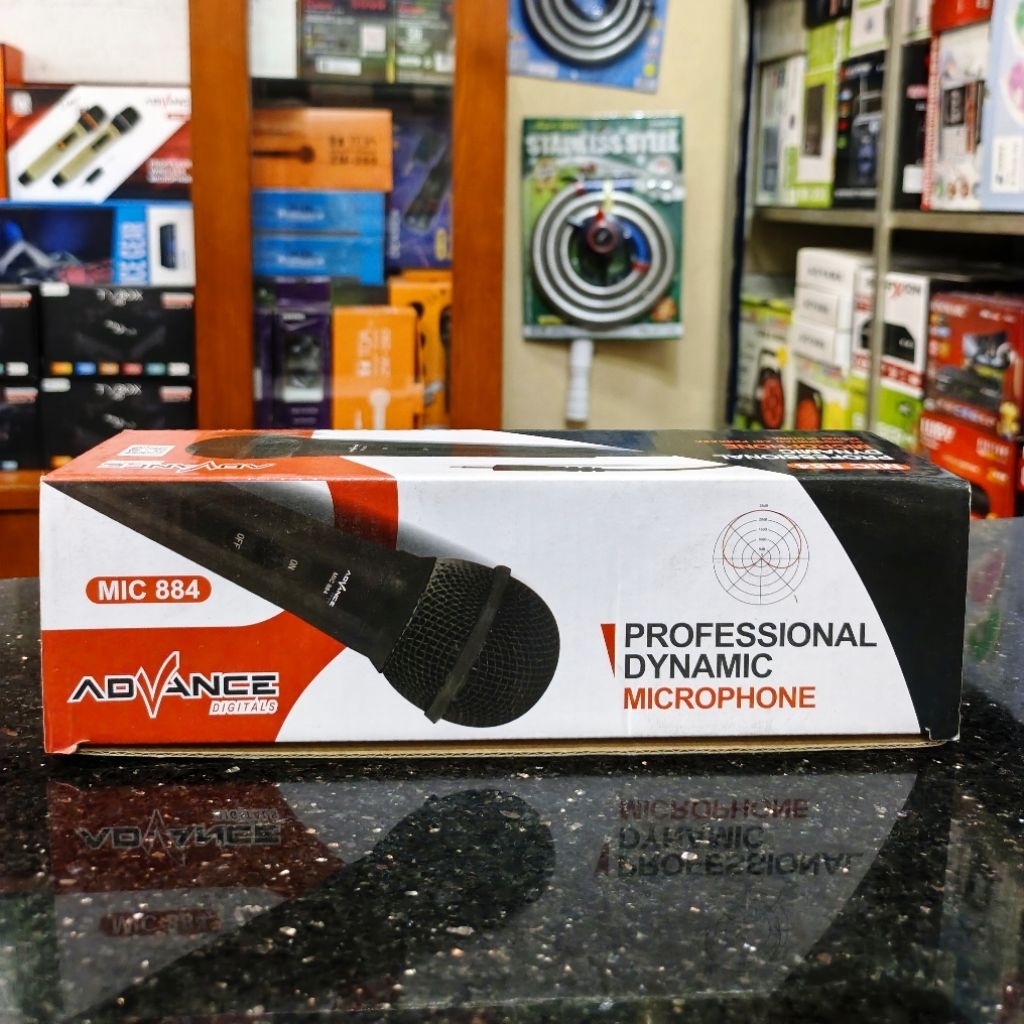 Mic Advance-884