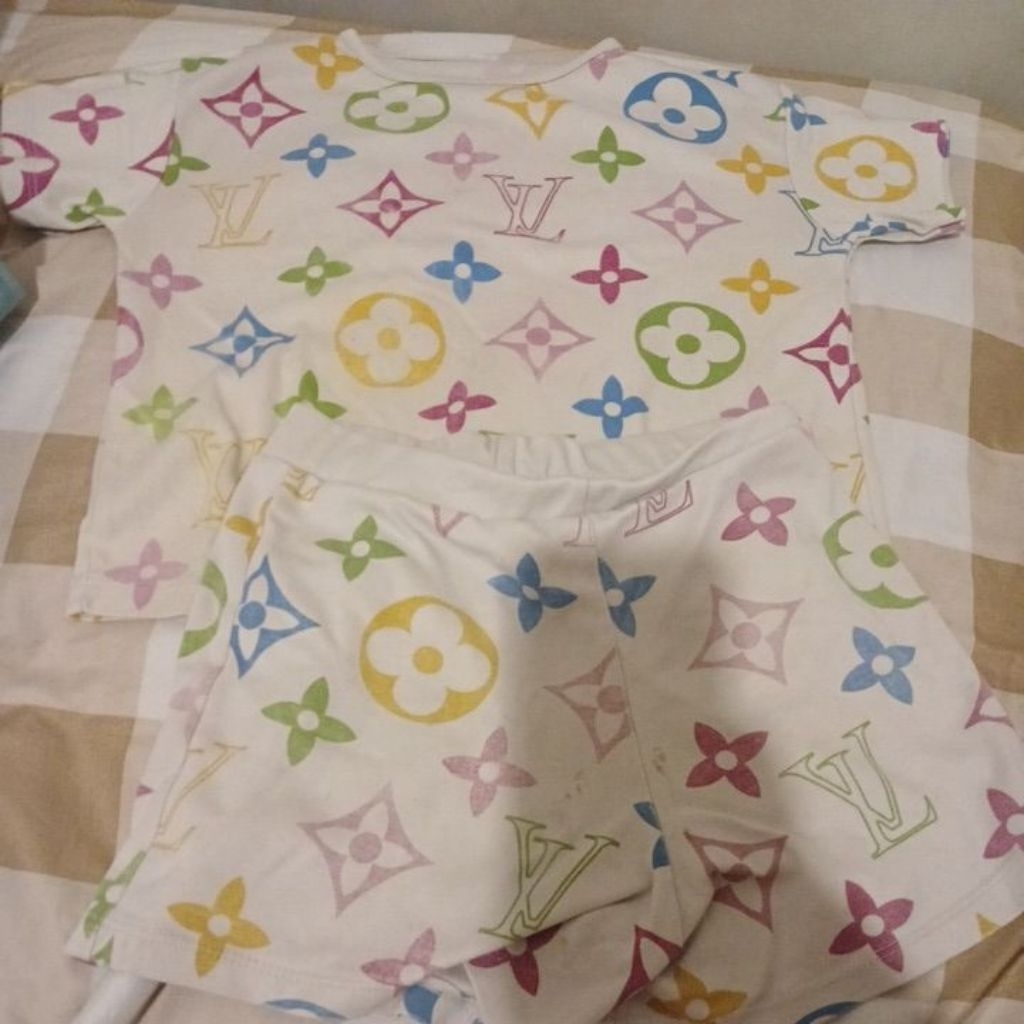 setelan anak preloved lv 5-8y