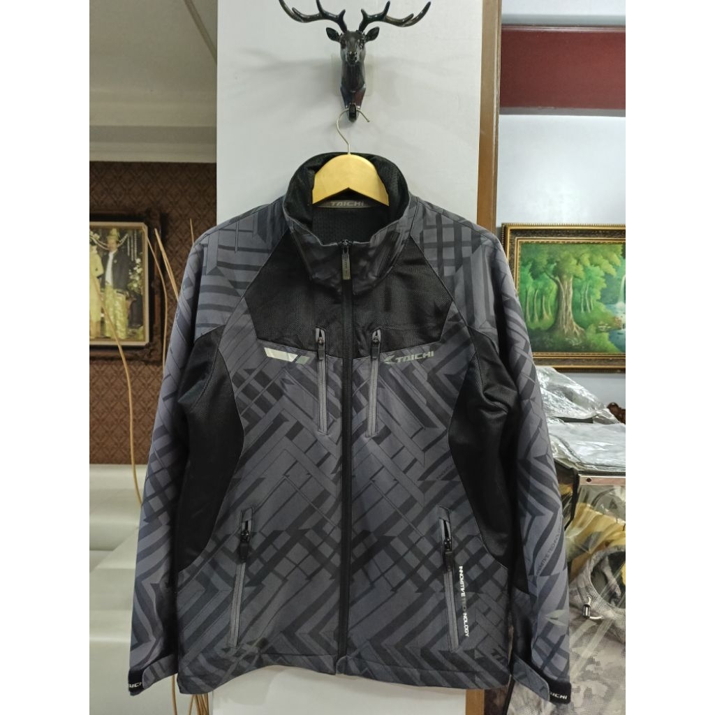Jaket TAICHI rsj 328 (size L)