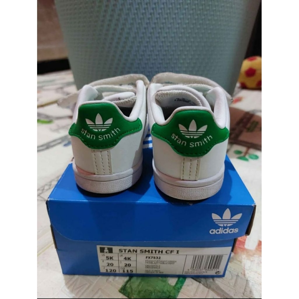 sepatu adidas stan smith