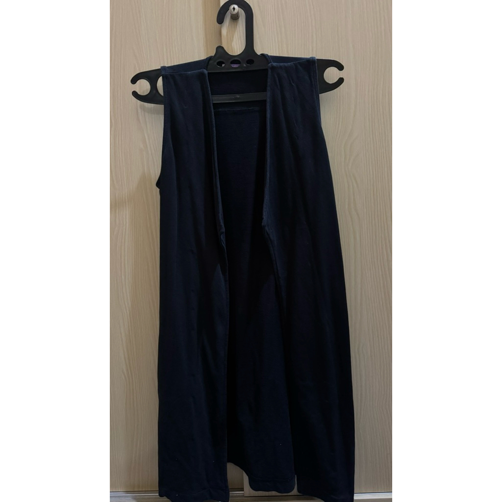 Vest Cardigan Black Geela