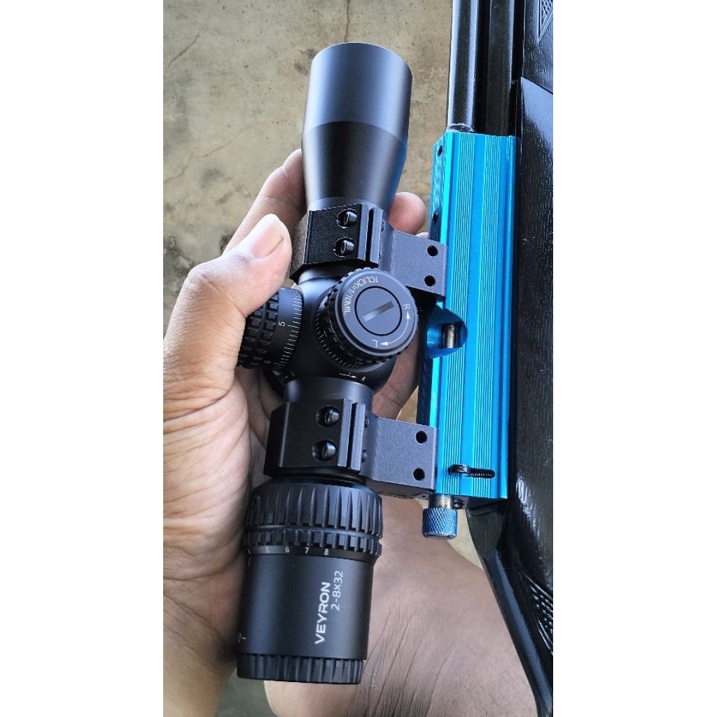 Teleskop vector Veyron 2-8x32 IR nyala titik tengah