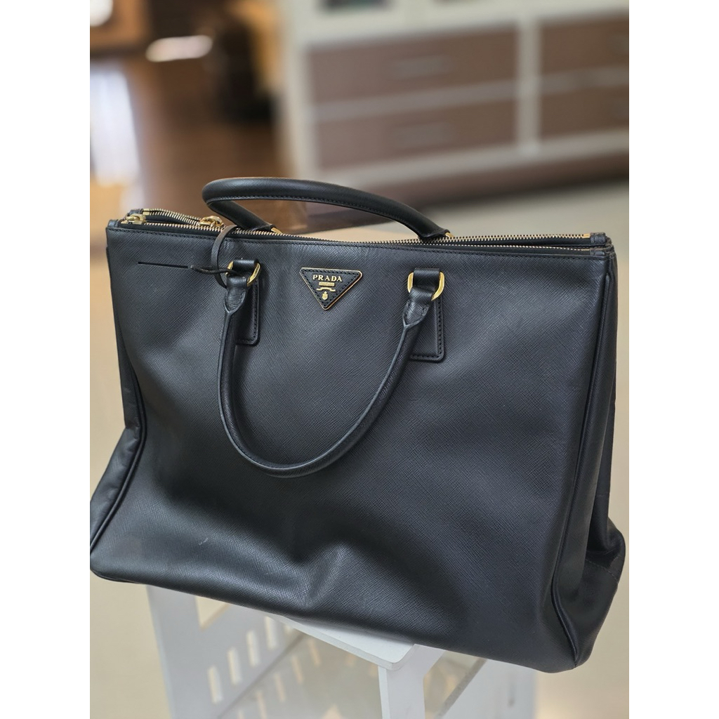 Preloved PRADA Galleria Saffiano Lux Tote