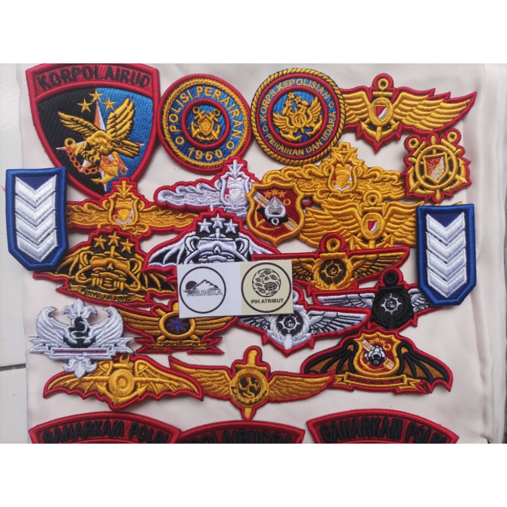 ATRIBUT POLRI POLAIRUD SATUAN TIMBUL