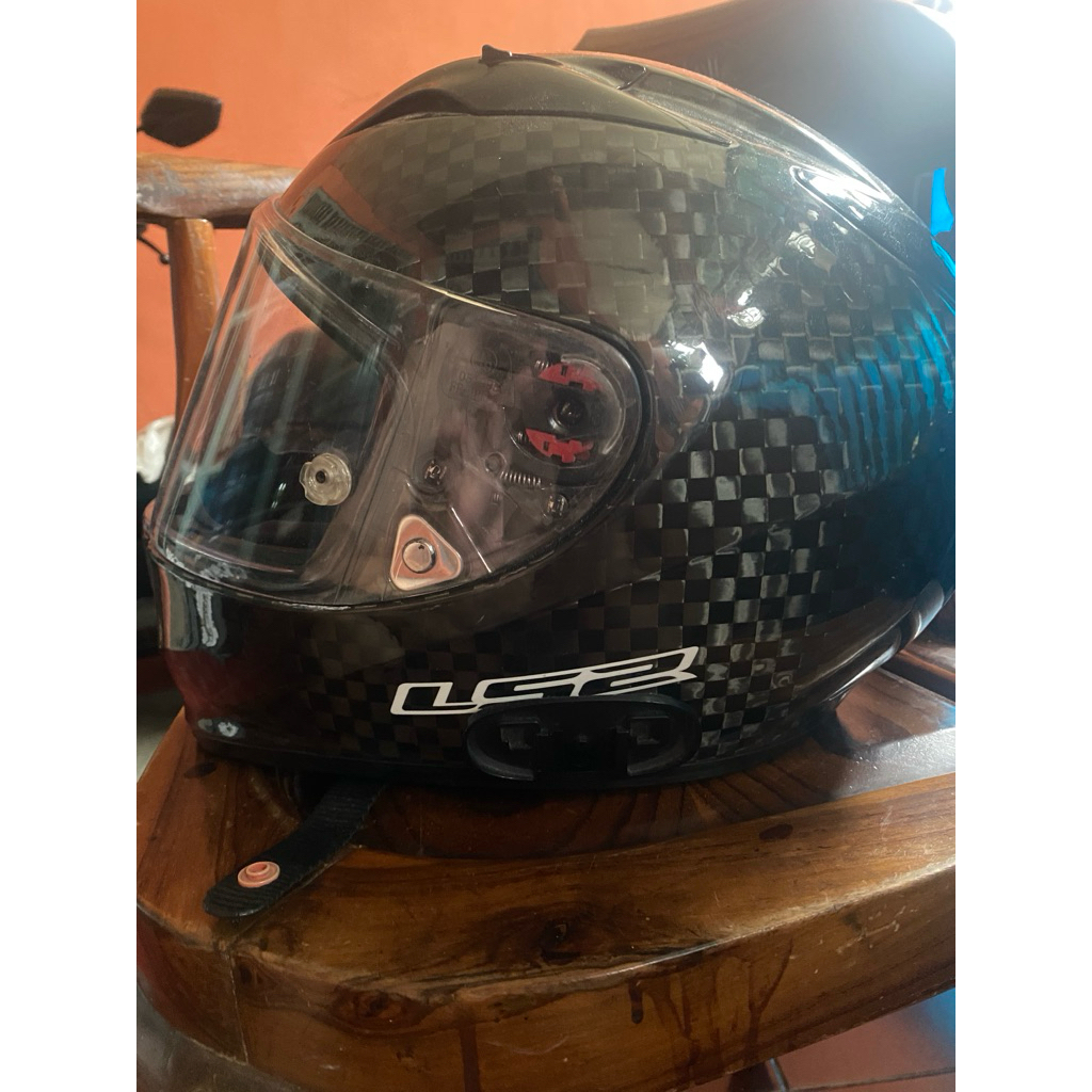 Helm full face Carbon LS2