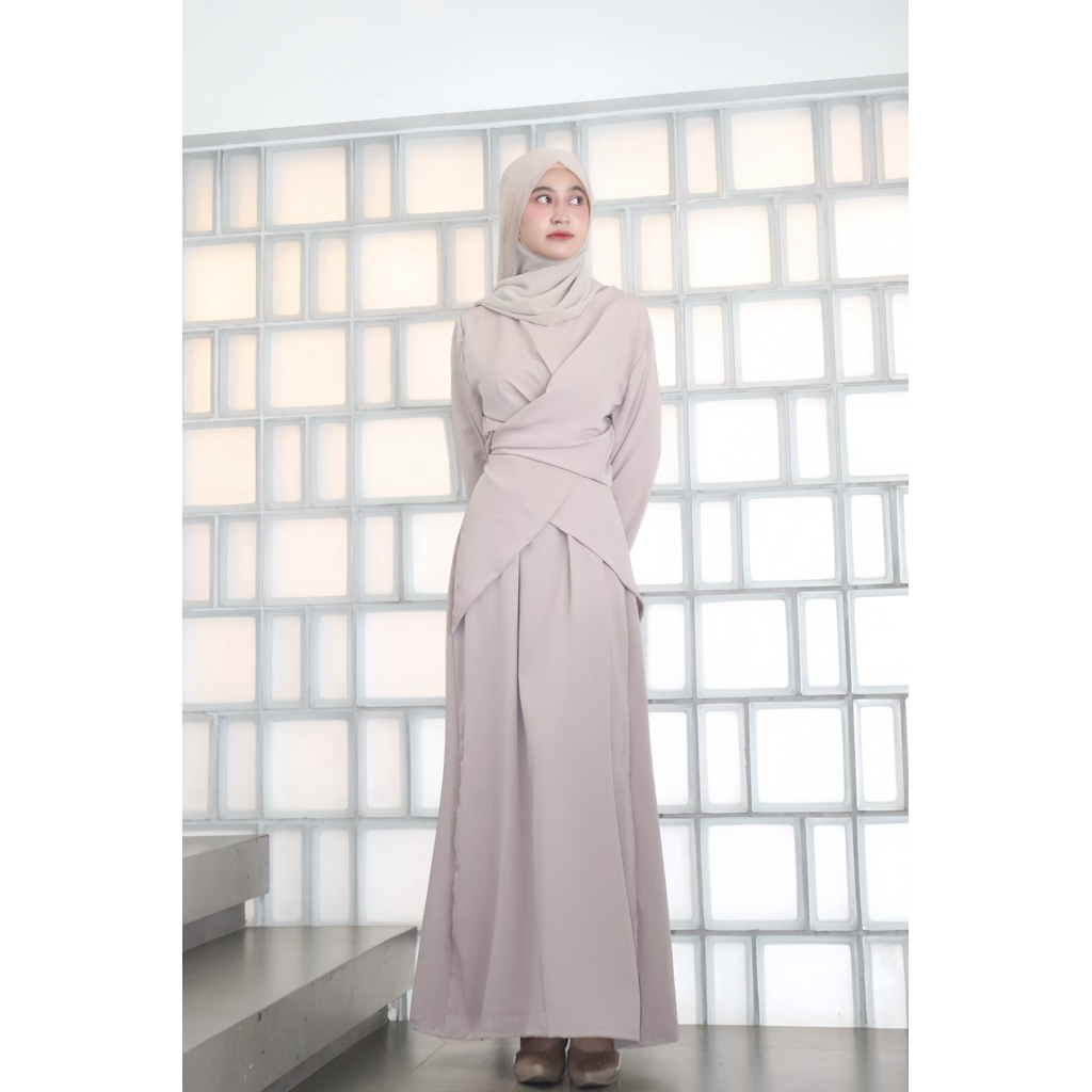 NOIREE – ASLAMIA SET INNER & OUTER BEIGE COTTON SILK PREMIUM ANTI UV Dress Raya Series Idul Fitri Ga