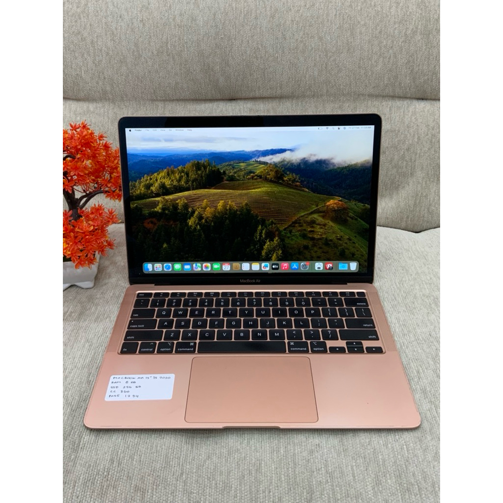 MacBook Air 2020 i5 13inch 8GB 256GB