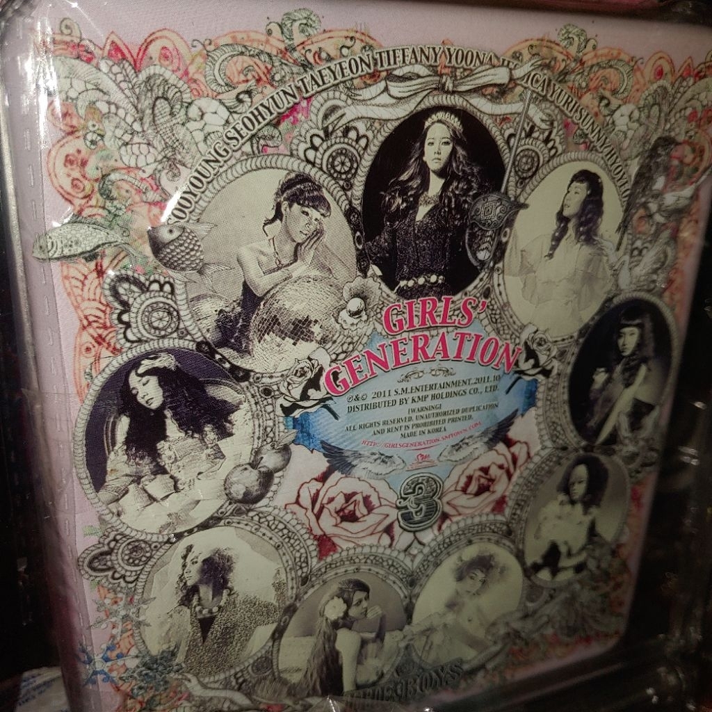 [READY STOCK] OFFICIAL GIRLS' GENERATION SNSD ALBUM_THE BOYS WITH TAEYEON PHOTOCARD
