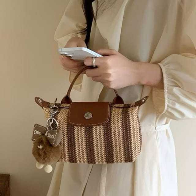 Chio`2nd - Slingbag Mini Anyam (Brown) / Original