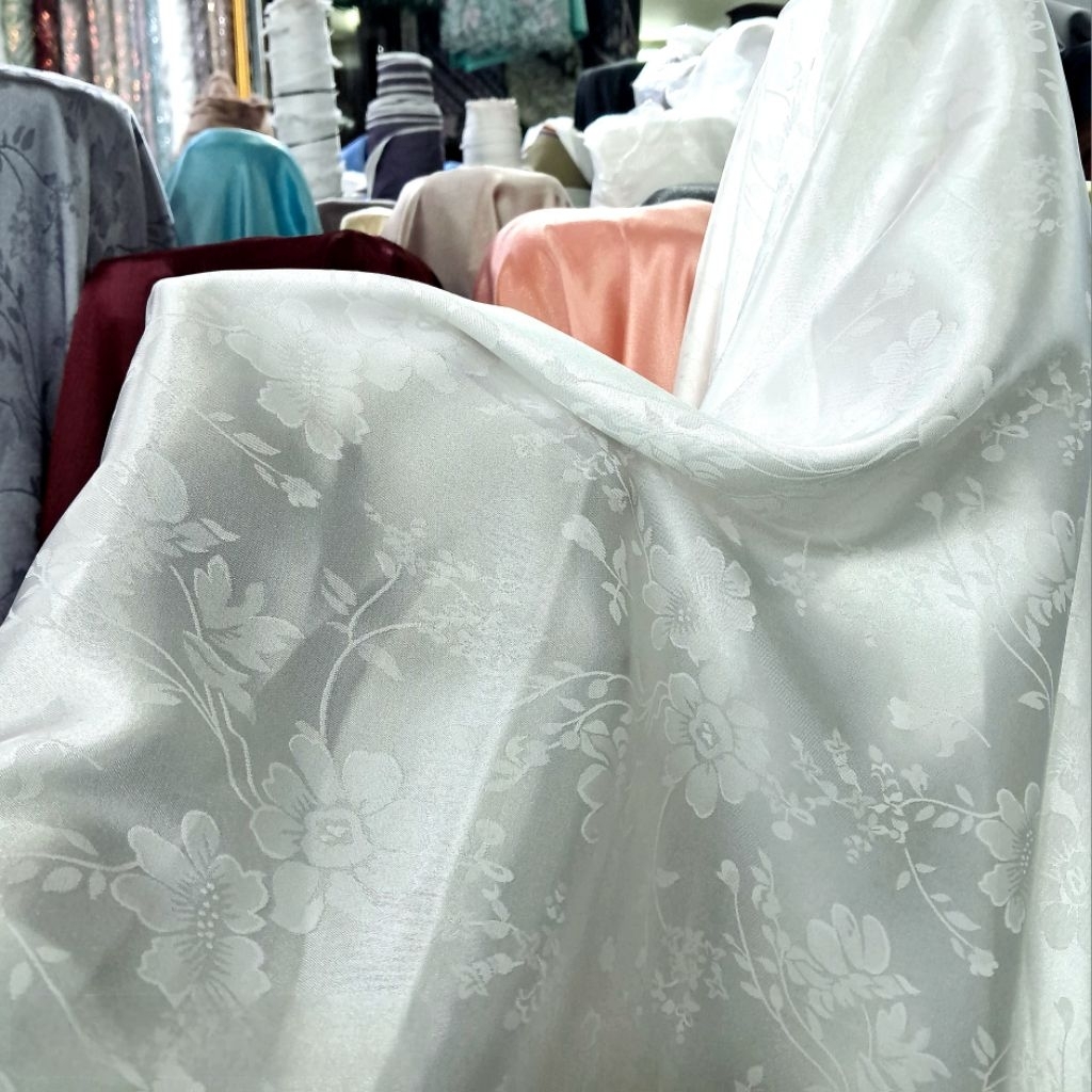 Kain Silk Jaguard Motif Bunga Melati/Bahan Silk Jacquard Armani Motif Licin Dan Jatuh