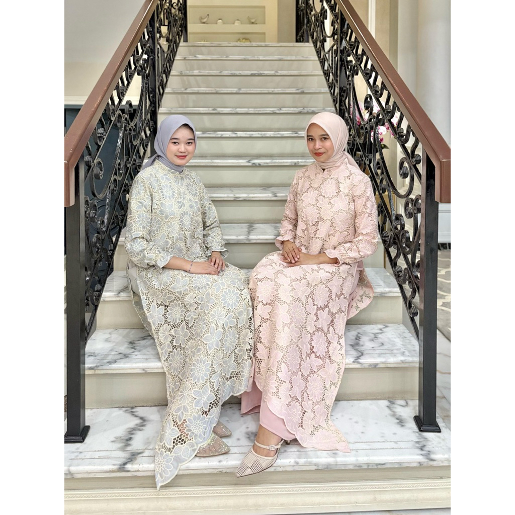 Gamis Malaysia bahan chemical bordir premium model menyatu furing armanisilk ori By Edness Kayla