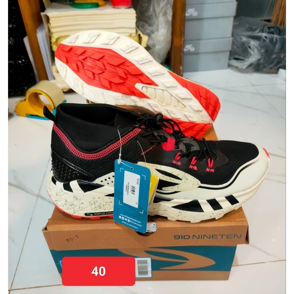 NINETEN YUZA MATTERHORN 2.0 SIZE 40