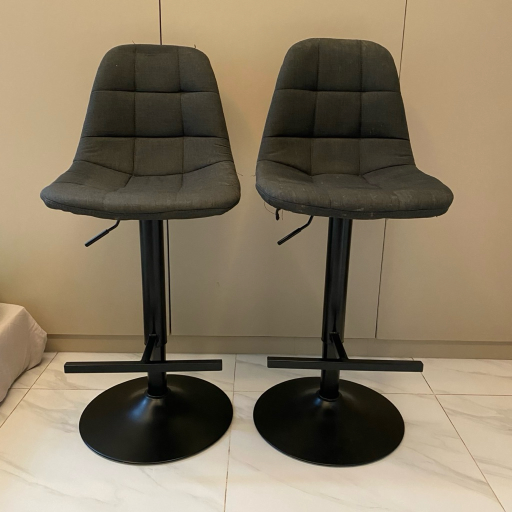 Preloved kursi bar Atria 2 pcs