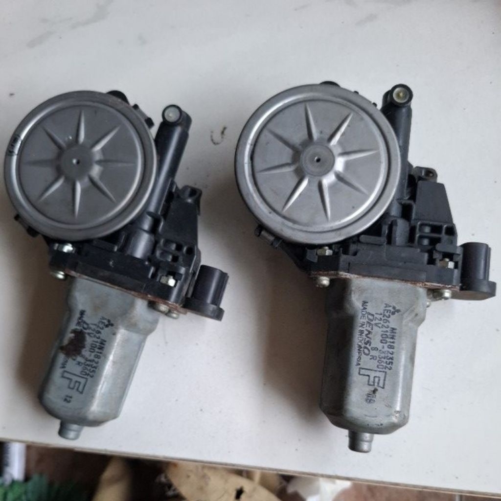 motor power window mitsubishi pajero kanan
