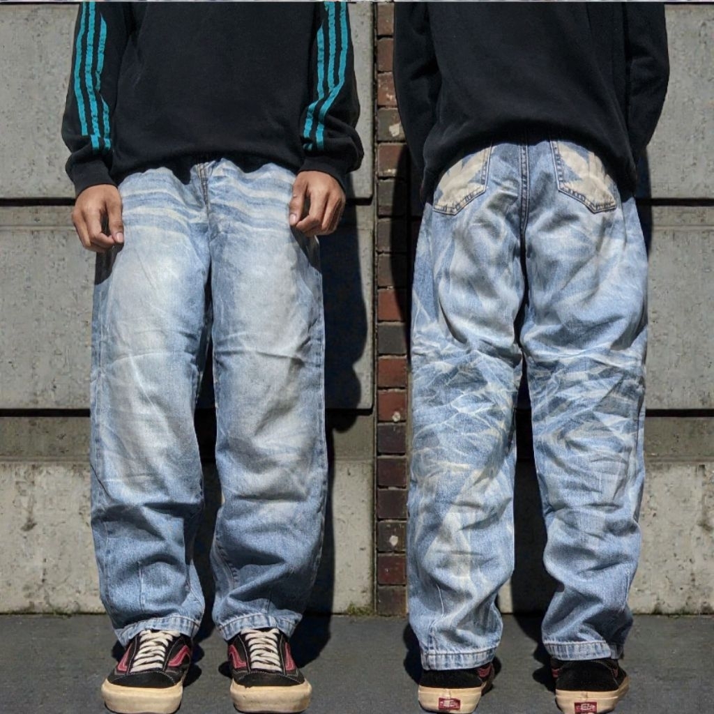 Size 26 Celana Panjang Longpants Jeans Spao Light Blue Washed Fading Loose fit  #CJ115A