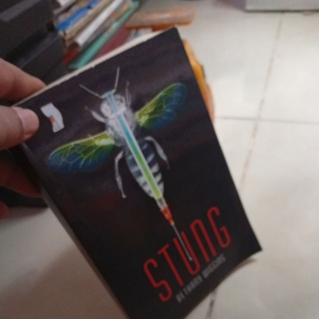 STUNG BETHANY WIGGINS