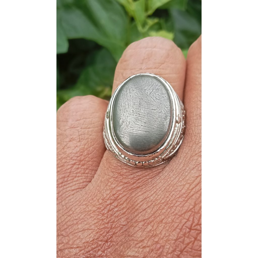 cincin meteor batu Besi Aji iron