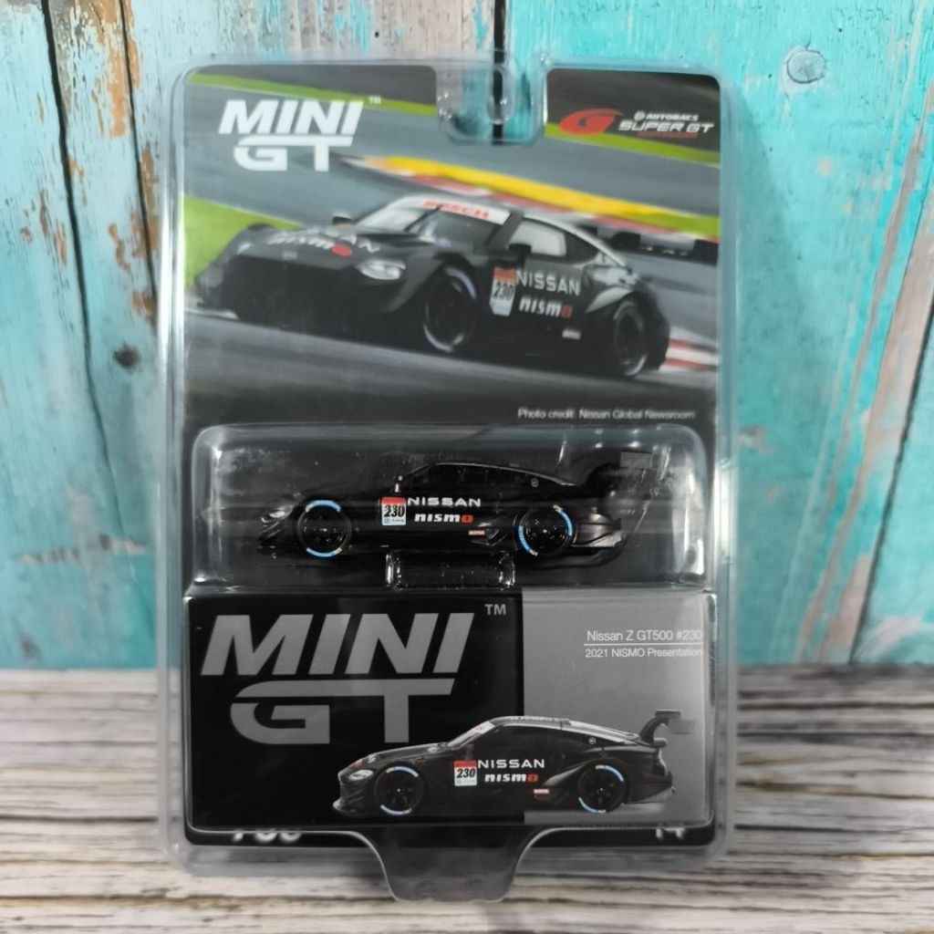 Mini GT Nissan Z GT500