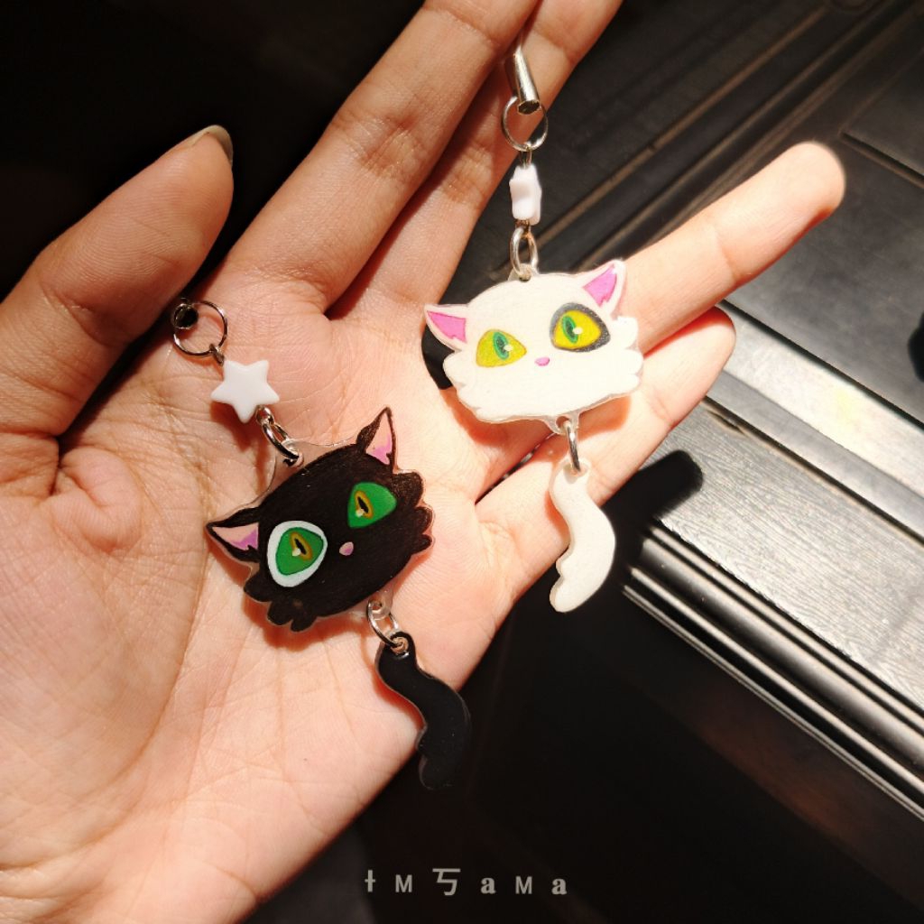 Phone Charm Kucing Suzume no Tojimari | Shrink Paper Handmade