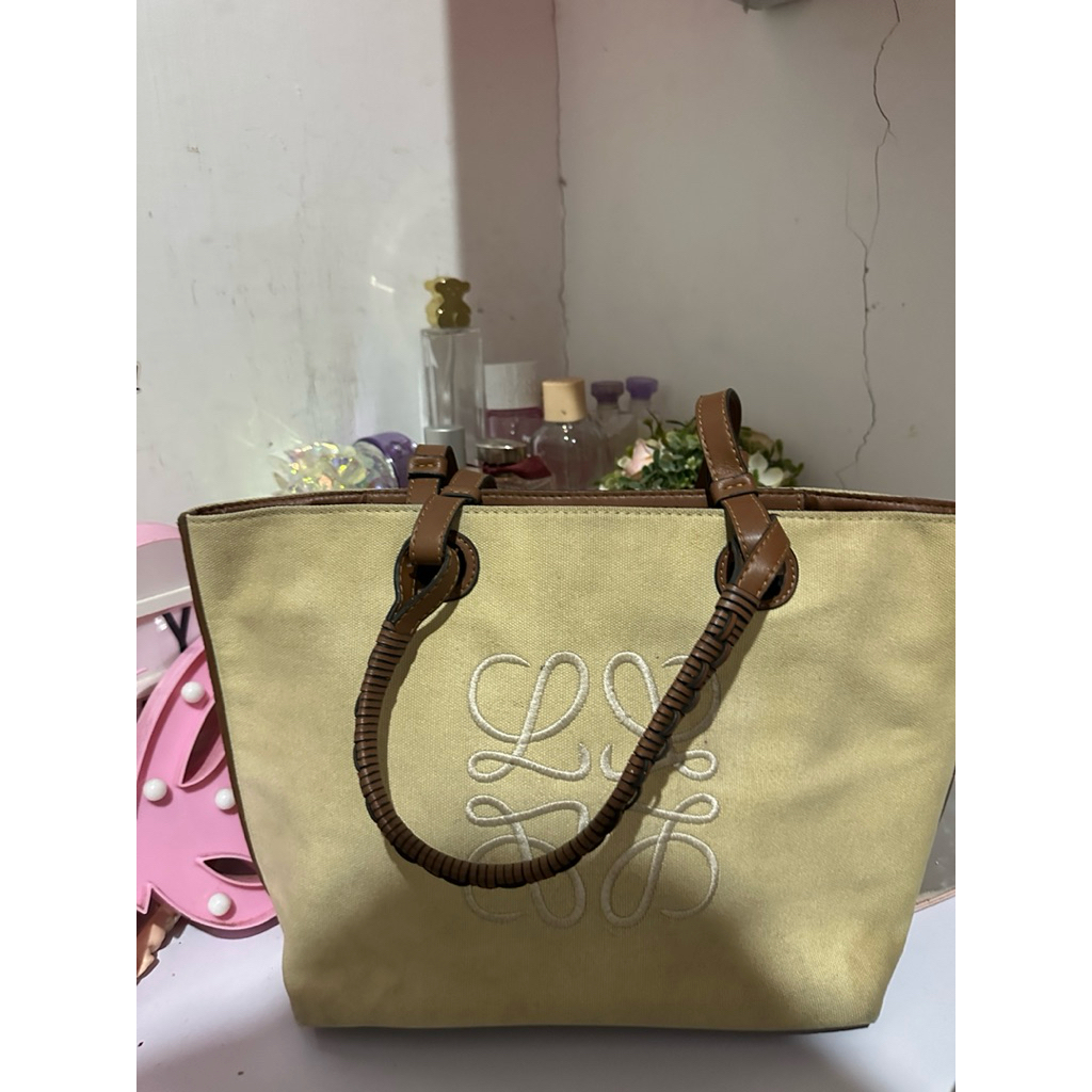 LOEWE VINTAGE BAG PRELOVED