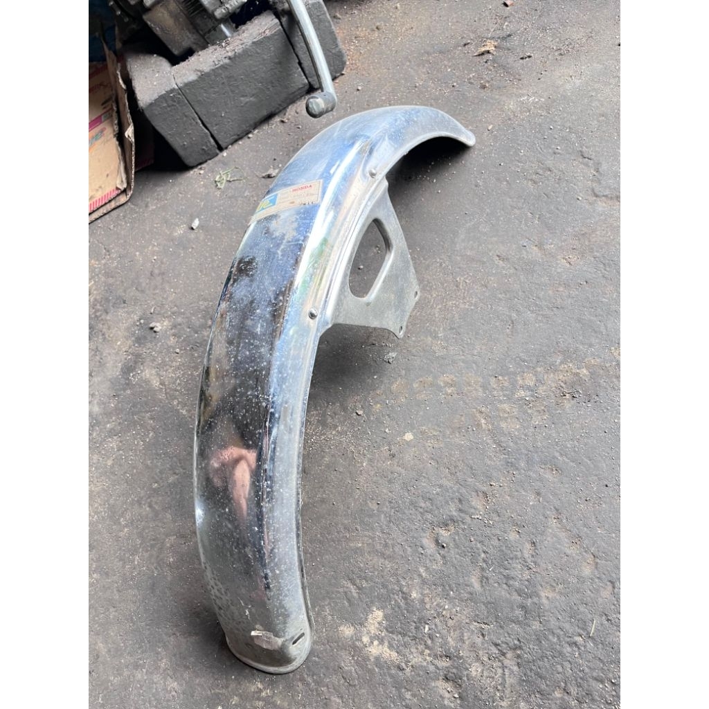 spakbor depan honda gl100 GL100 merk URAMI