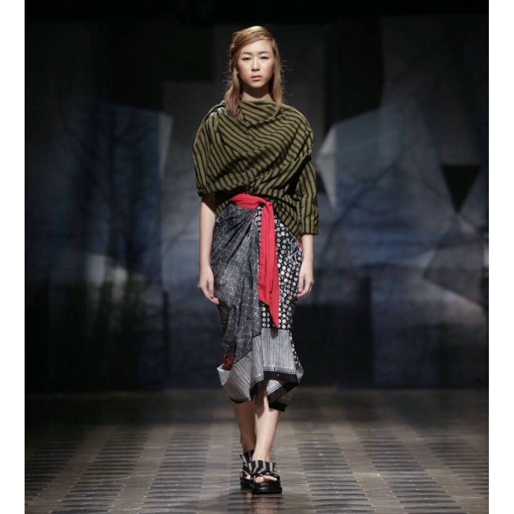 LULU LUTFI LABIBI - Gendang Sari Berlari