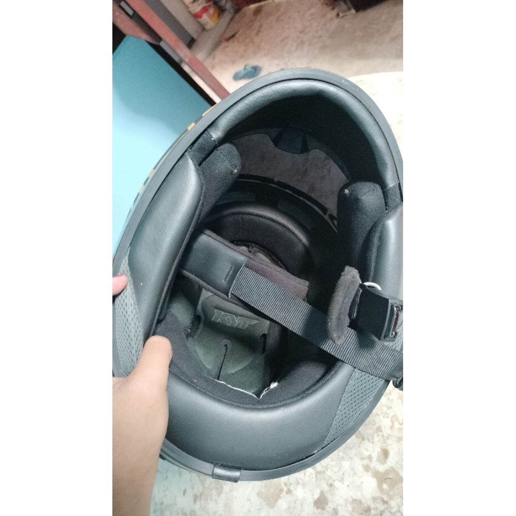 Helm Full Face KYT Redbull