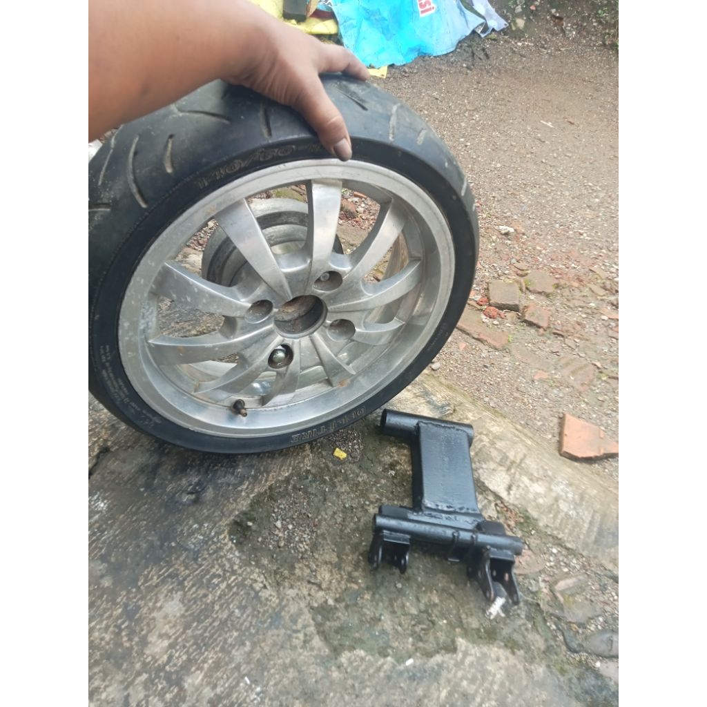 Velg belakang Tapak lebar custom ex yamaha mio Lowrider 4.50